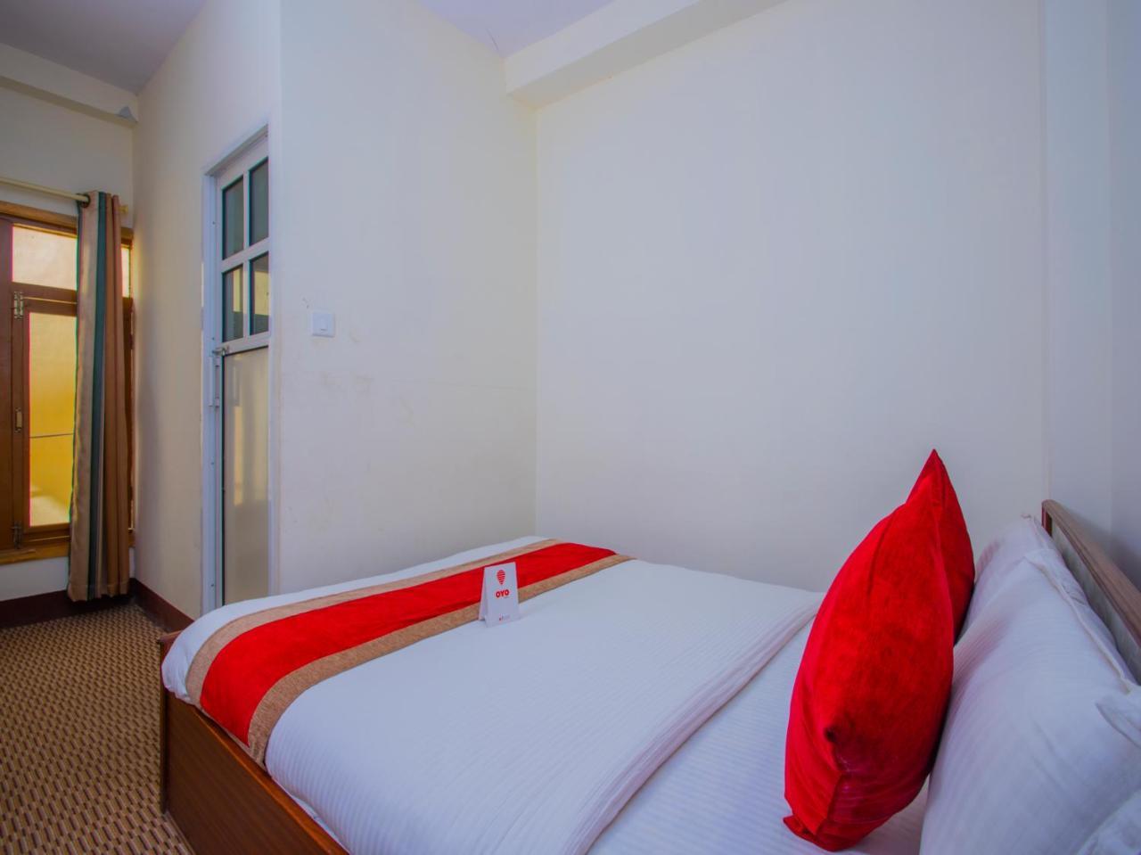 Oyo 255 White Zambala Hotel Kathmandu Luaran gambar